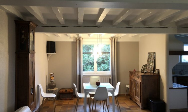 Rénovation de peinture dans une maison individuelle à Ambérieu-en-Bugey